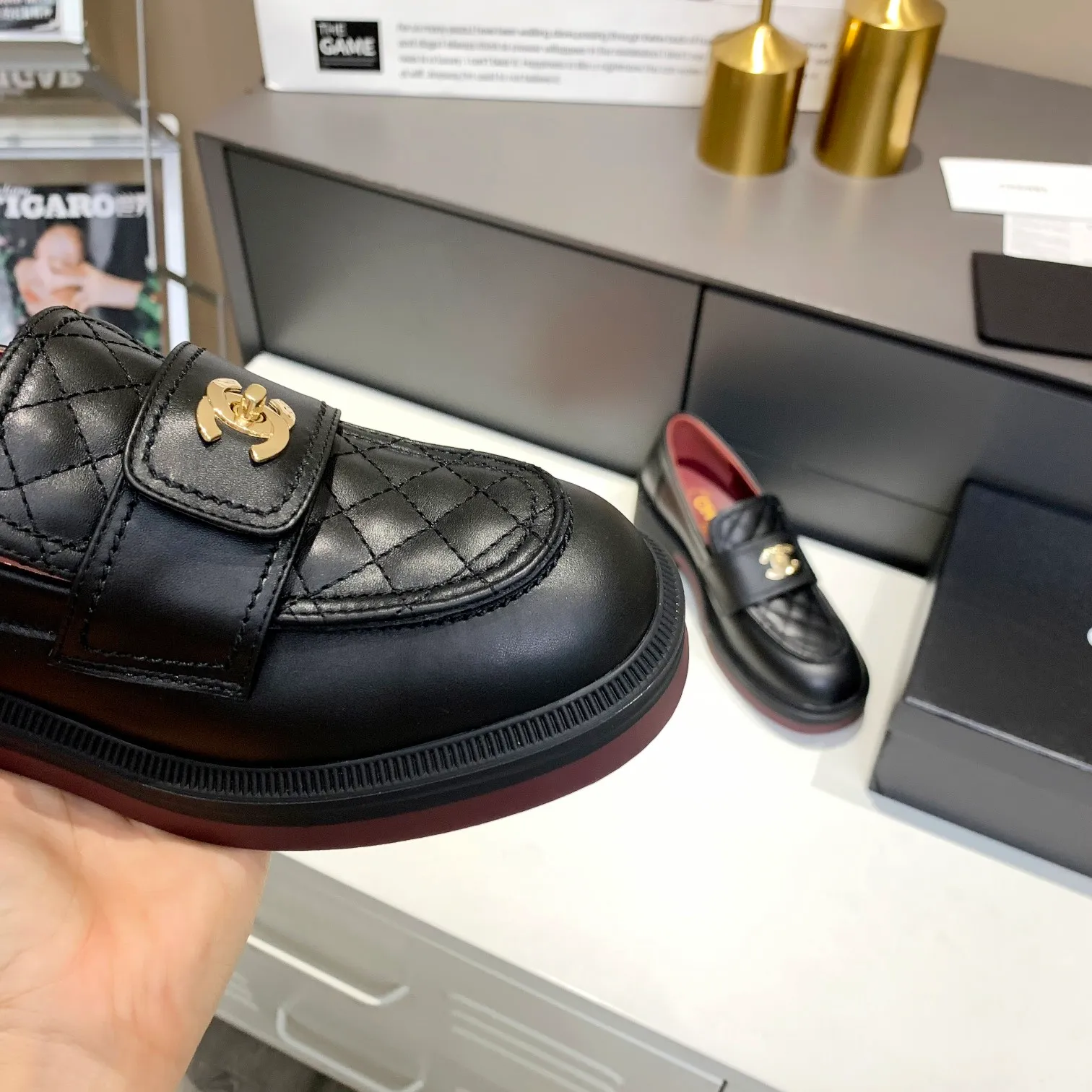 👟👟Ex-factory price 480👟👟 Women's Shoes Women's Clothing Chanel's 2023 new autumn and winter style, this year's most popular loafers, the one that Xiaohongshu is crazy about growing grass, the school bag buttons are super beautiful, the shoe shape is versatile, the heel height is 5cm, and it is an absolute long-leg artifact! Classic black, bought at yyds counter for 8100! ! The counter is made of original customized calfskin, two-color T👟👟 ex-factory price U outsole, and original molded hardware buckle. Code number 35-40 (40 41 customized, non-returnable)